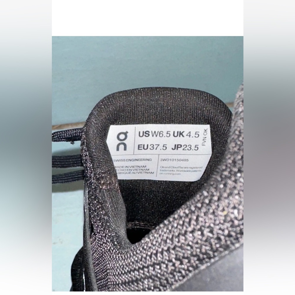 On Cloud Swift 3 Running Shoes Black Women’s Size… - image 6